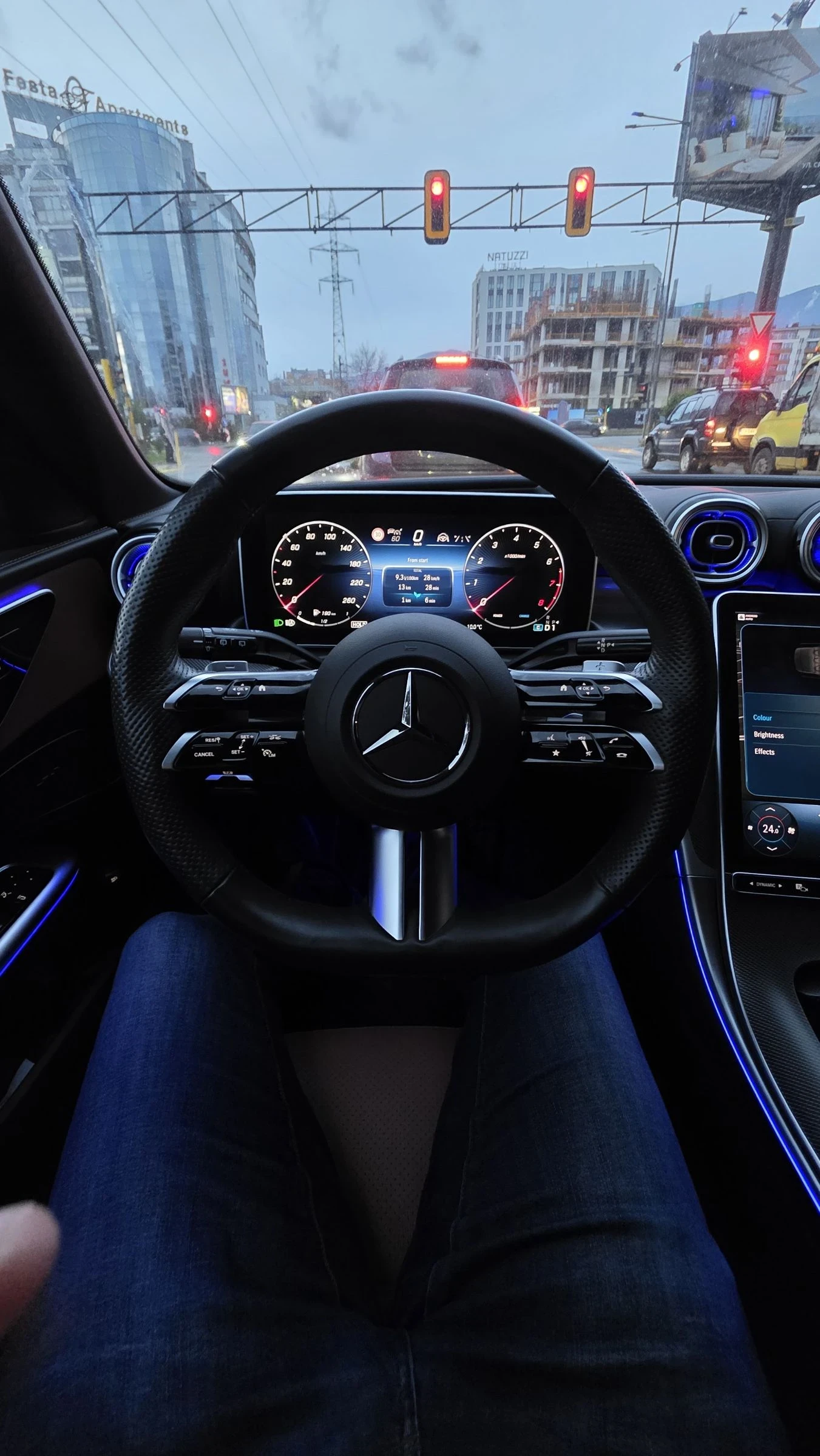 Mercedes-Benz C 300 2xAMG, DISTRONIC, HUD, MBUX, Multibeam Led, Full  - изображение 8