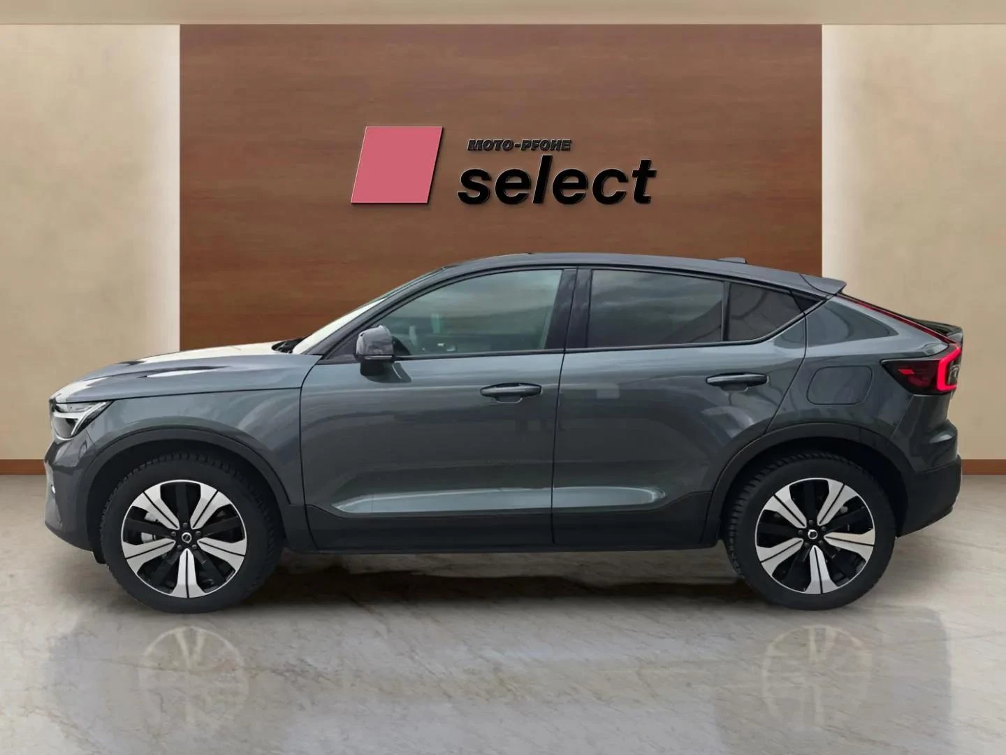 Volvo C40 Twin Motor - изображение 7