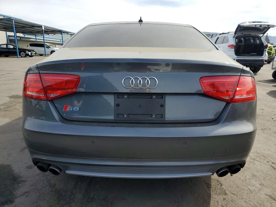Audi S8 4.0 V8| BANG&OLUFSEN| DISTR| ОБДУХ| , снимка 5 - Автомобили и джипове - 54360217