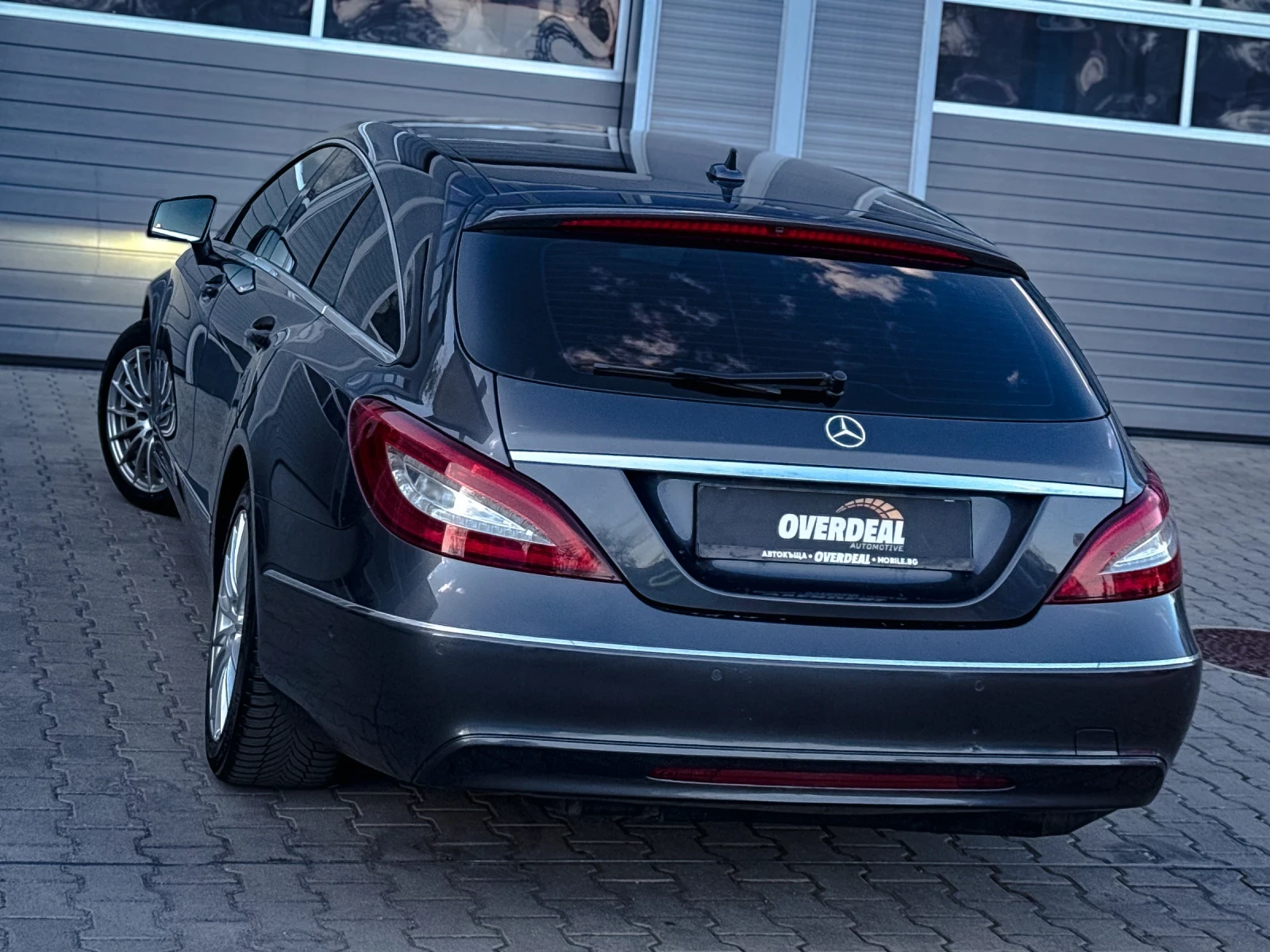 Mercedes-Benz CLS 220 D* FACELIFT* DISTRONIC* LINEASSIST* FULL* ЛИЗИНГ, снимка 4 - Автомобили и джипове - 54453885