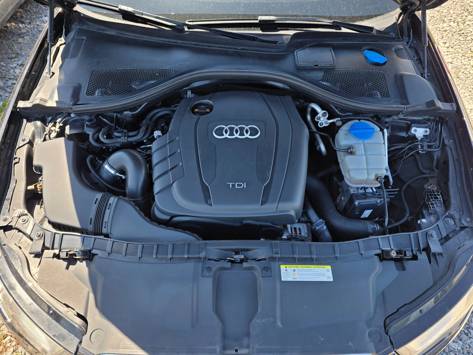 Audi A6 2.0TDI, снимка 11 - Автомобили и джипове - 54619771
