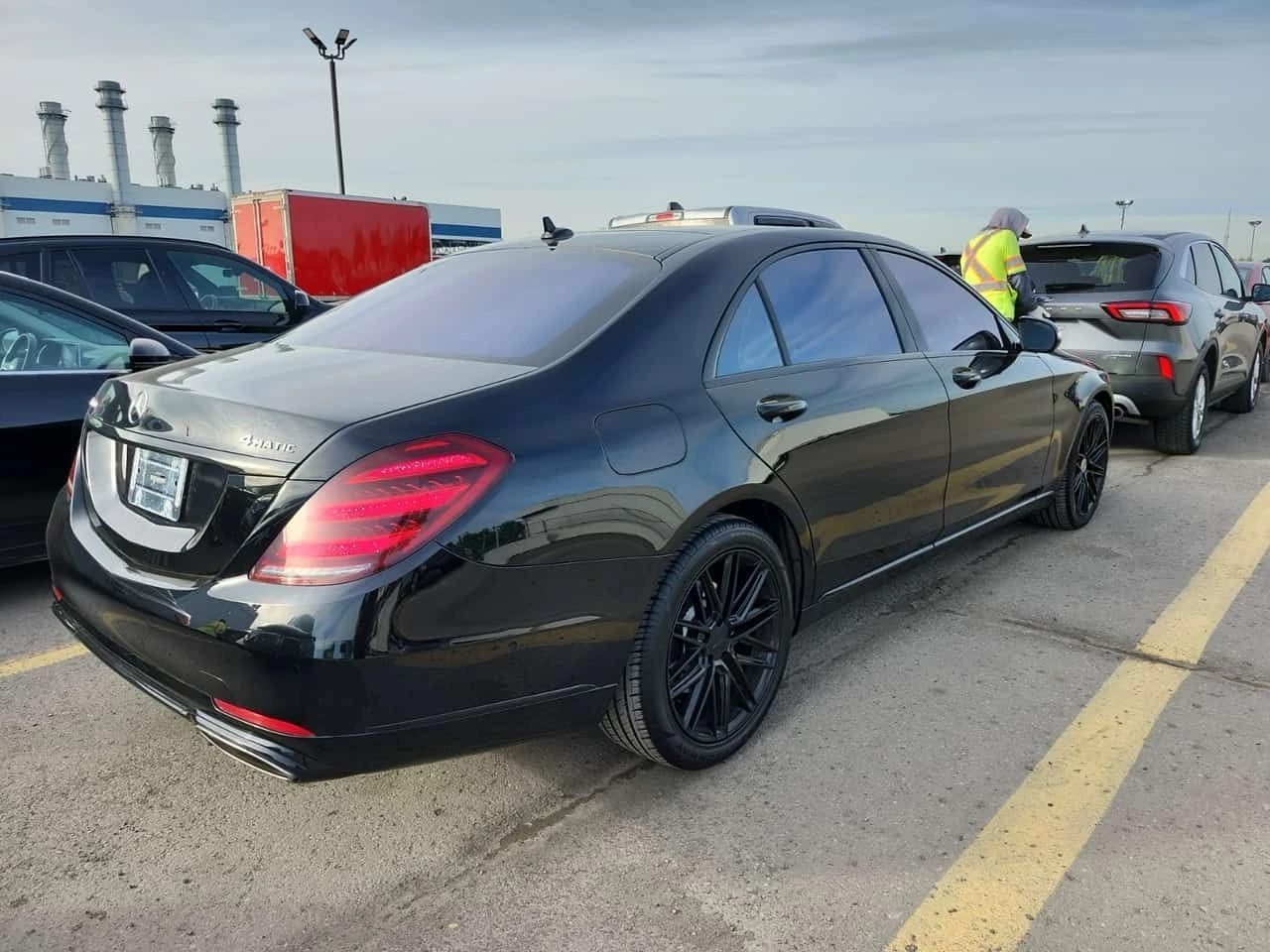 Mercedes-Benz S 560 | DISTR| 360| NIGHTVISION| BURMESTER| CARFAX, снимка 3 - Автомобили и джипове - 54656334