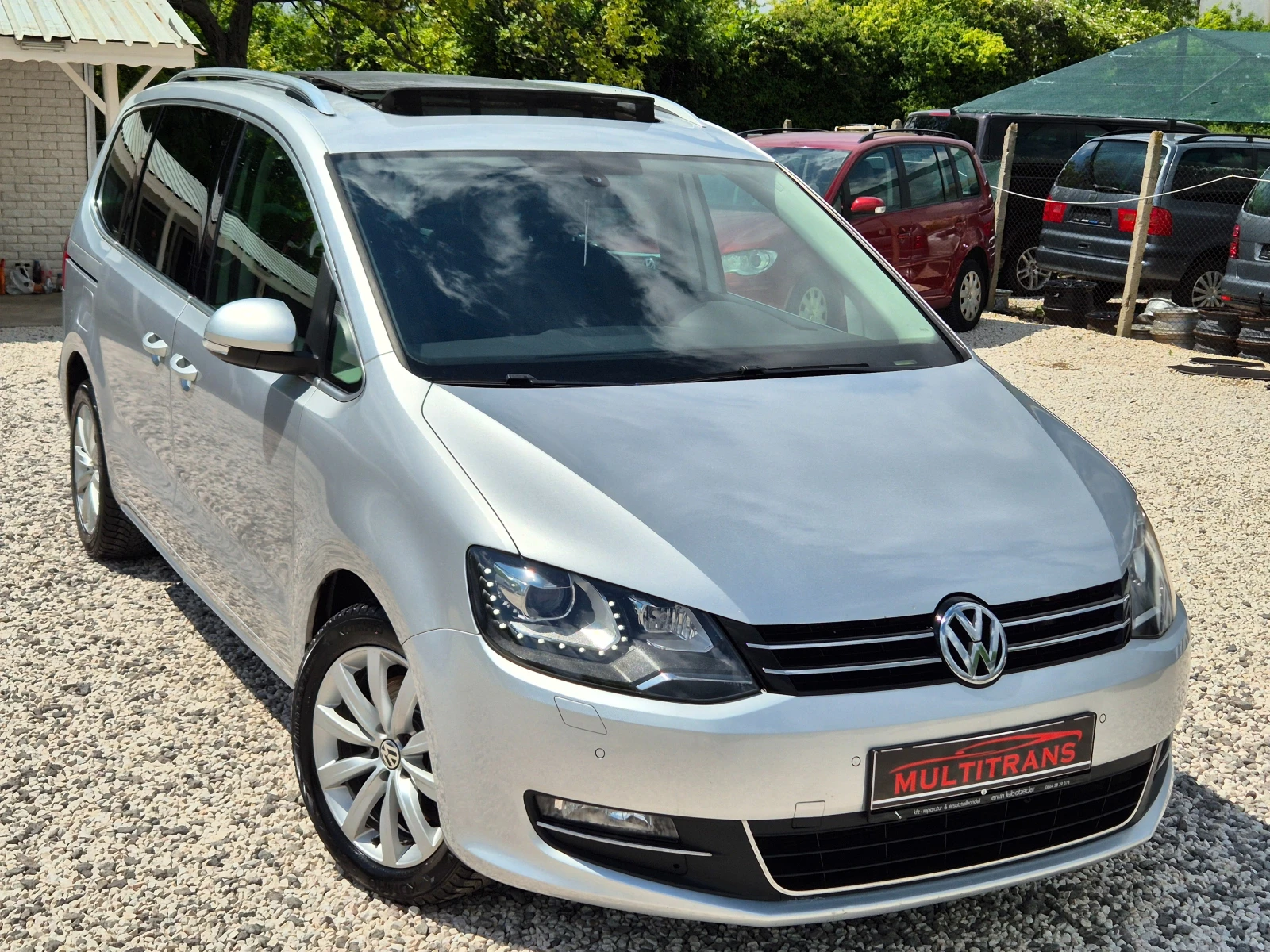 VW Sharan * КОЖА* LED* ПАНОРАМА* FULL* , снимка 6 - Автомобили и джипове - 54675318