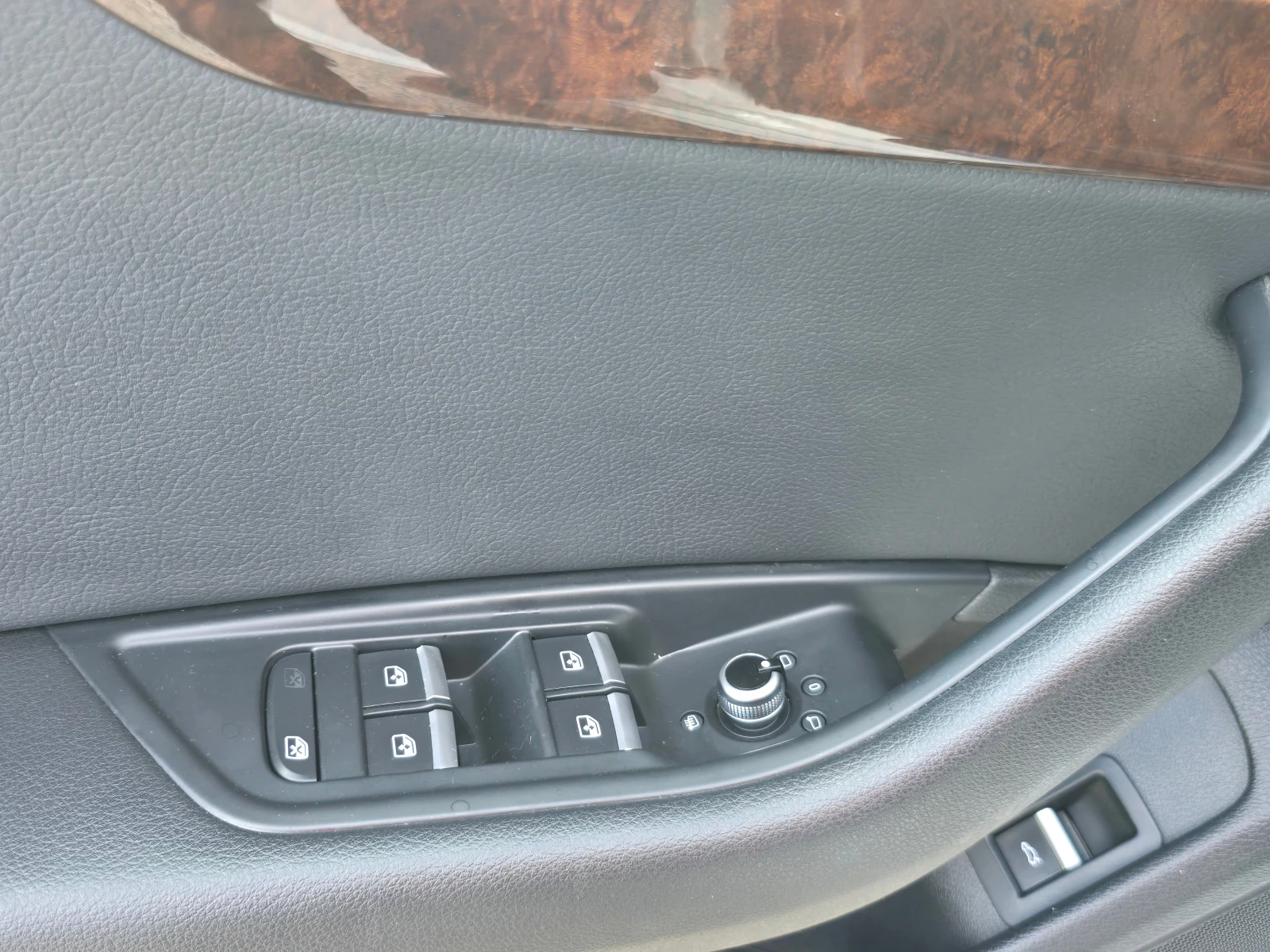 Audi A5 45TFSi/quattro/Автоматик/Лизинг, снимка 8 - Автомобили и джипове - 54792393