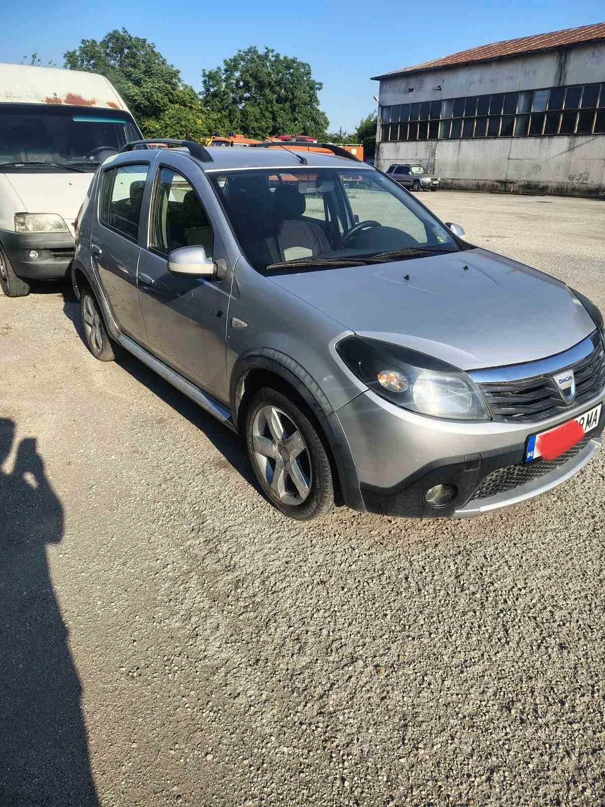 Dacia Sandero, снимка 2 - Автомобили и джипове - 54990178