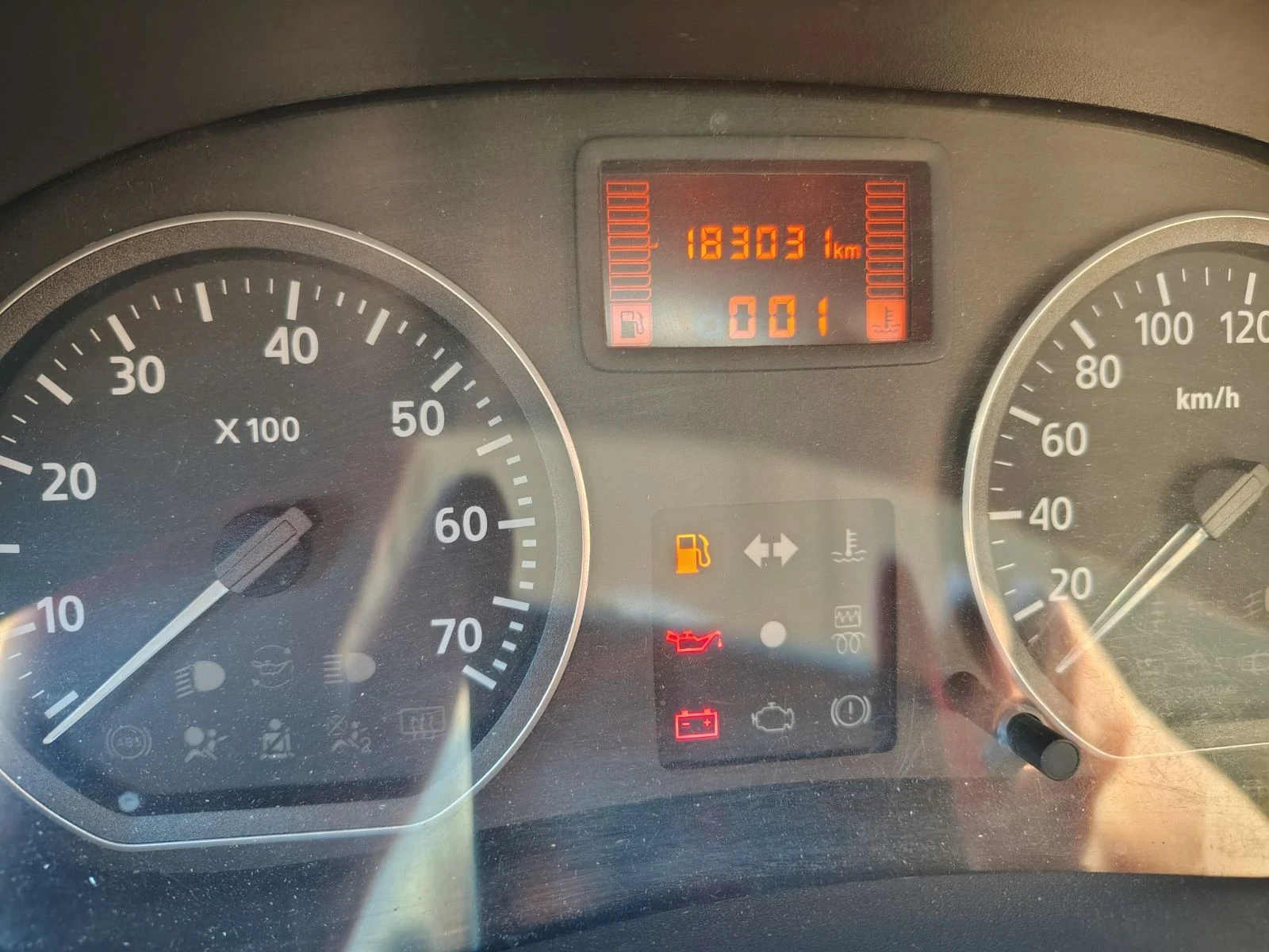 Dacia Sandero, снимка 9 - Автомобили и джипове - 54990178