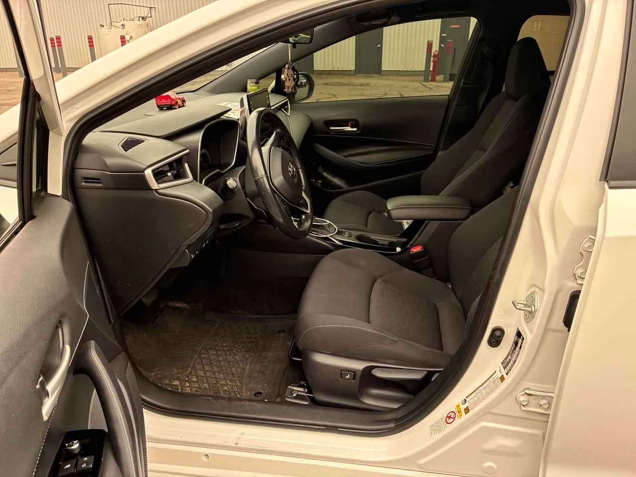 Toyota Corolla * CVT * CARFAX * БЕЗ ПЪРВОНАЧАЛНА ВНОСКА, снимка 5 - Автомобили и джипове - 55310954