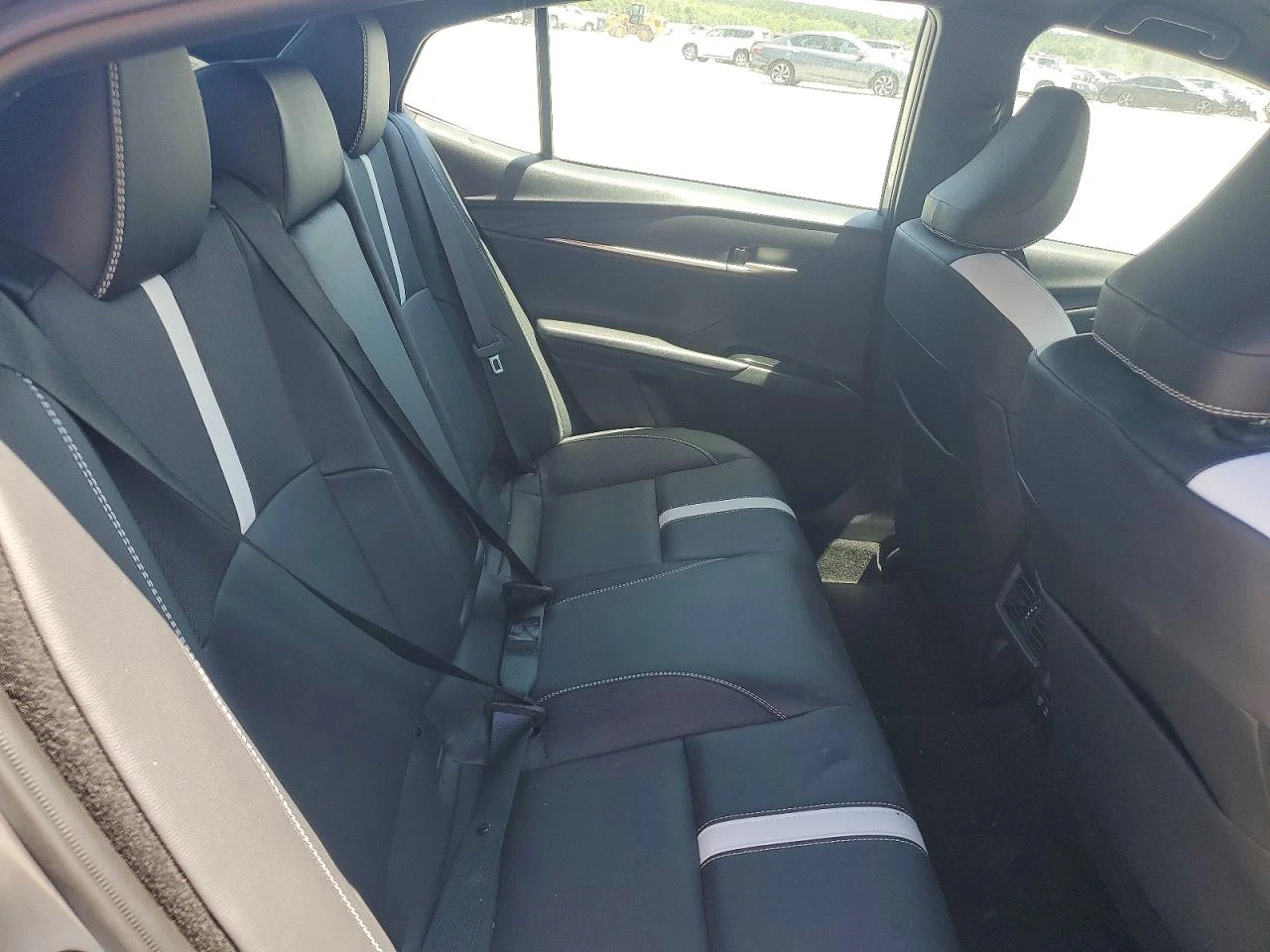 Toyota Camry SE 2WD Hybryd | Mobile.bg � ����������� 10