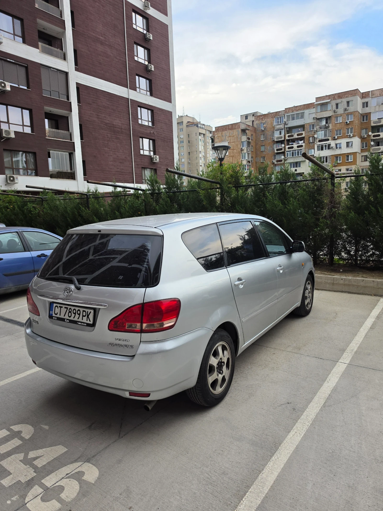 Toyota Avensis verso Газ Бензин , снимка 5 - Автомобили и джипове - 55791224