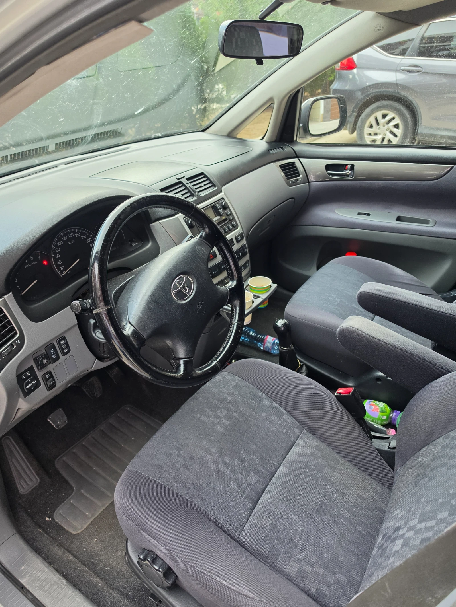 Toyota Avensis verso Газ Бензин , снимка 6 - Автомобили и джипове - 55791224