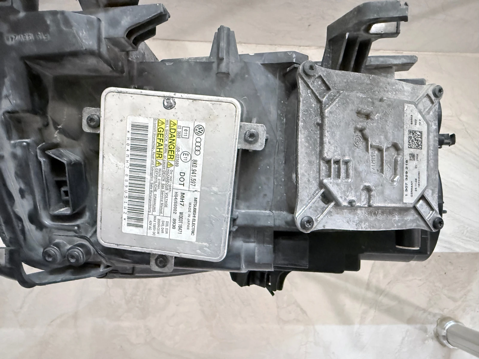 Audi A4 Ляв фар , снимка 2 - Автомобили и джипове - 55927498