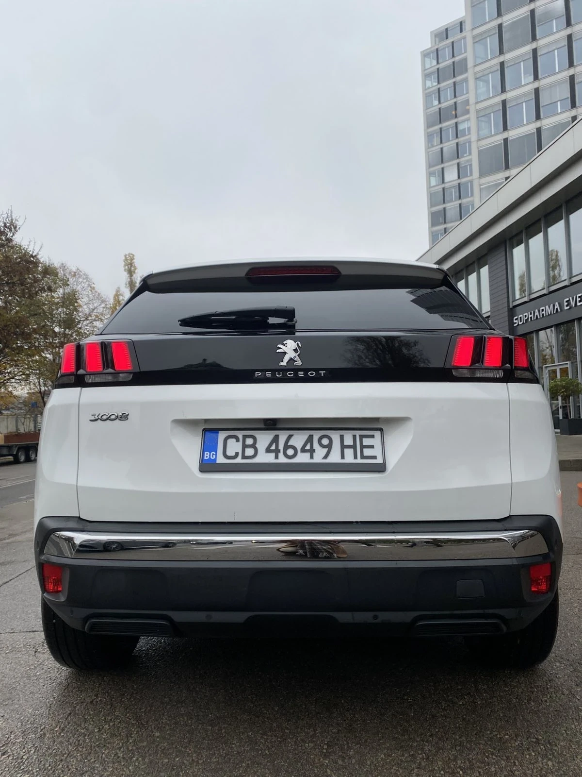 Peugeot 3008 Pure Tech , снимка 4 - Автомобили и джипове - 56217146