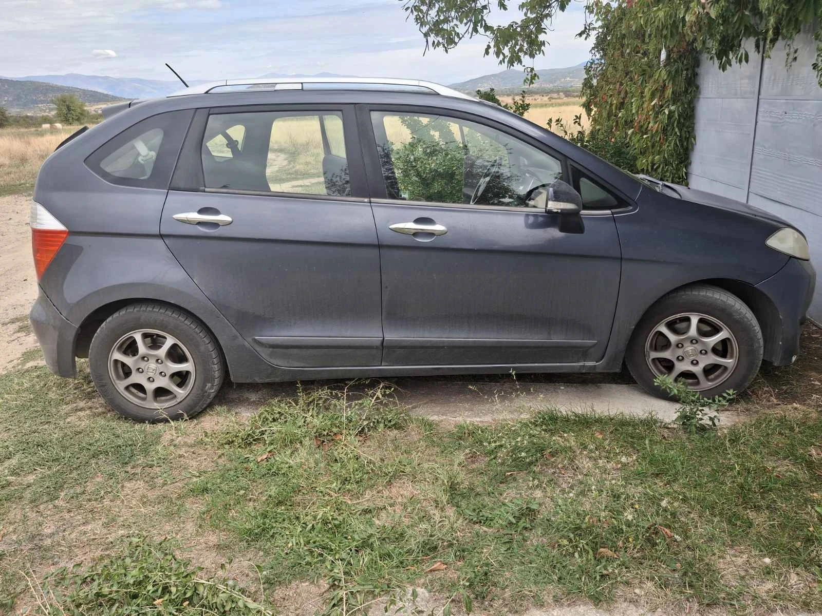 Honda Fr-v, снимка 11 - Автомобили и джипове - 56225472