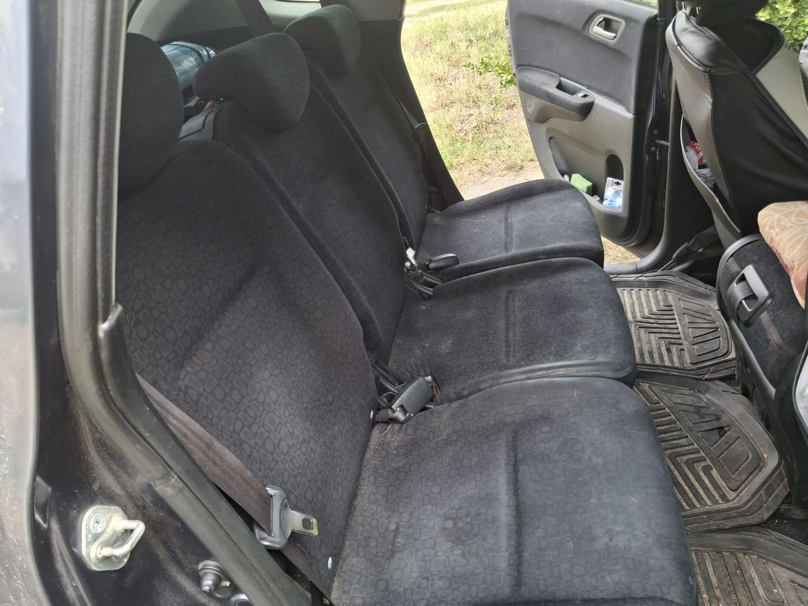 Honda Fr-v, снимка 9 - Автомобили и джипове - 56225472