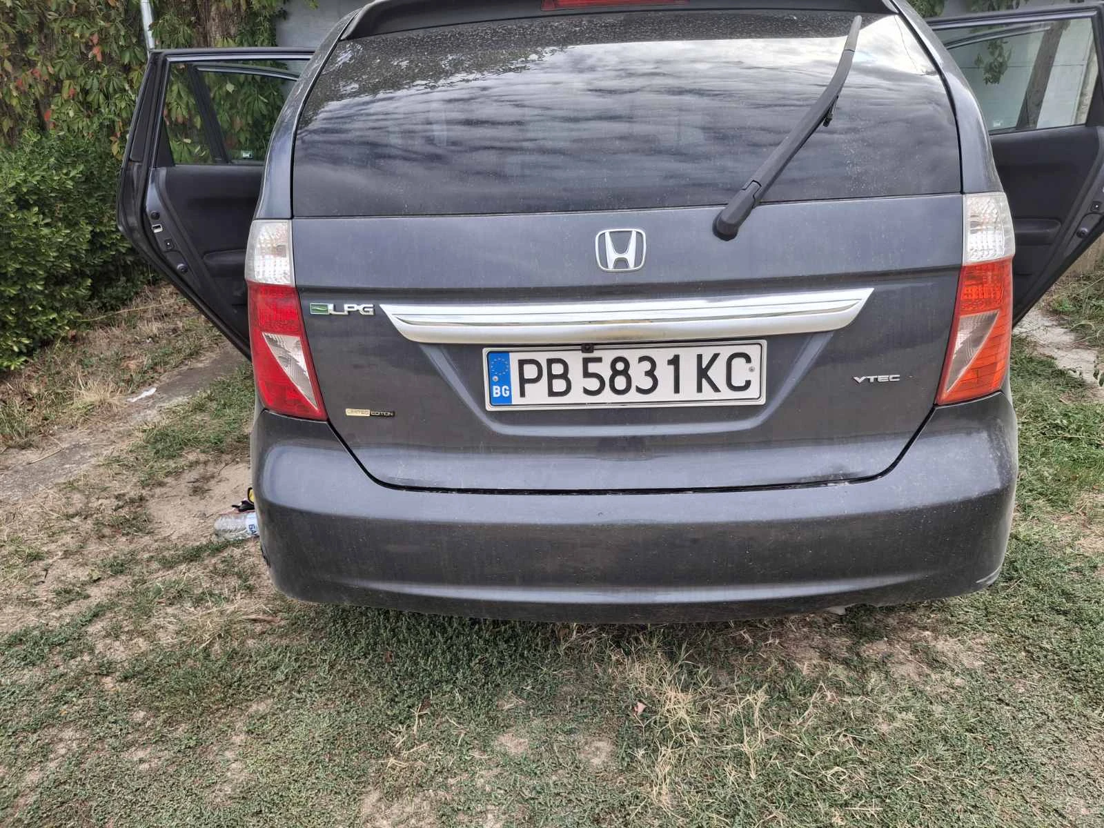 Honda Fr-v, снимка 14 - Автомобили и джипове - 56225472