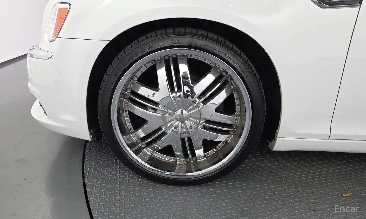 Chrysler 300c 3.0 CRD Дизел!, снимка 5 - Автомобили и джипове - 56386779