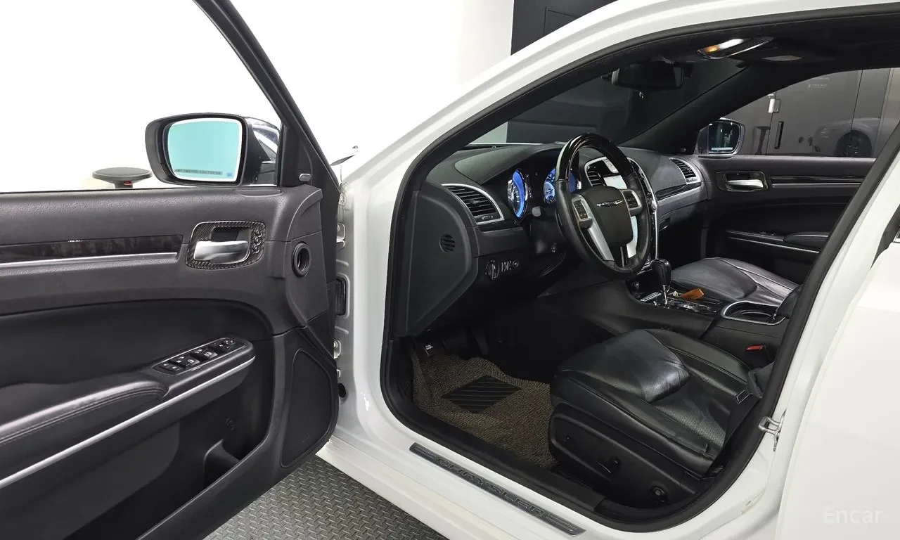Chrysler 300c 3.0 CRD Дизел!, снимка 10 - Автомобили и джипове - 56386779