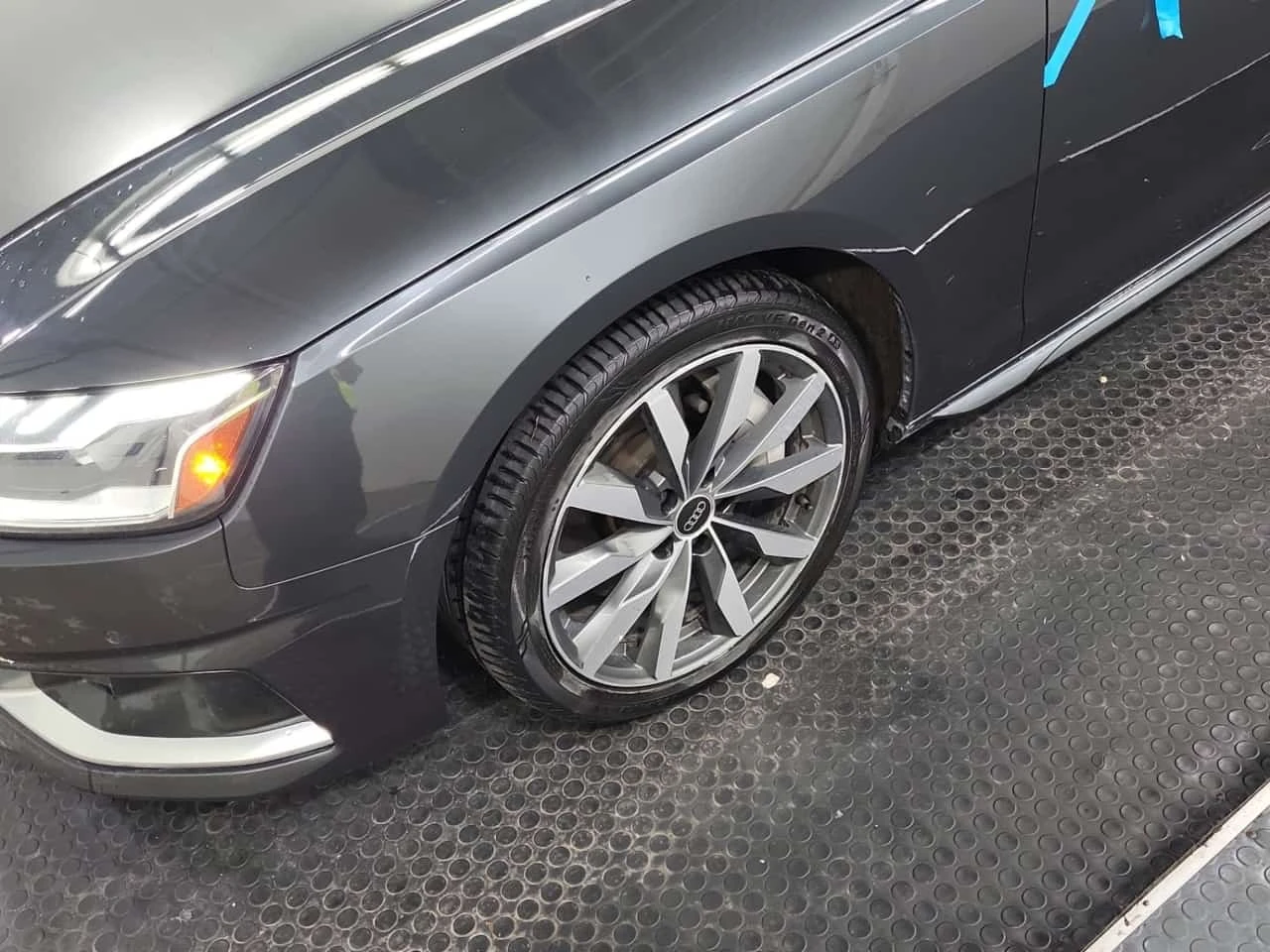 Audi A4 * 45 Tfsi Quattro Komfort * CARFAX *  | Mobile.bg � ����������� 4