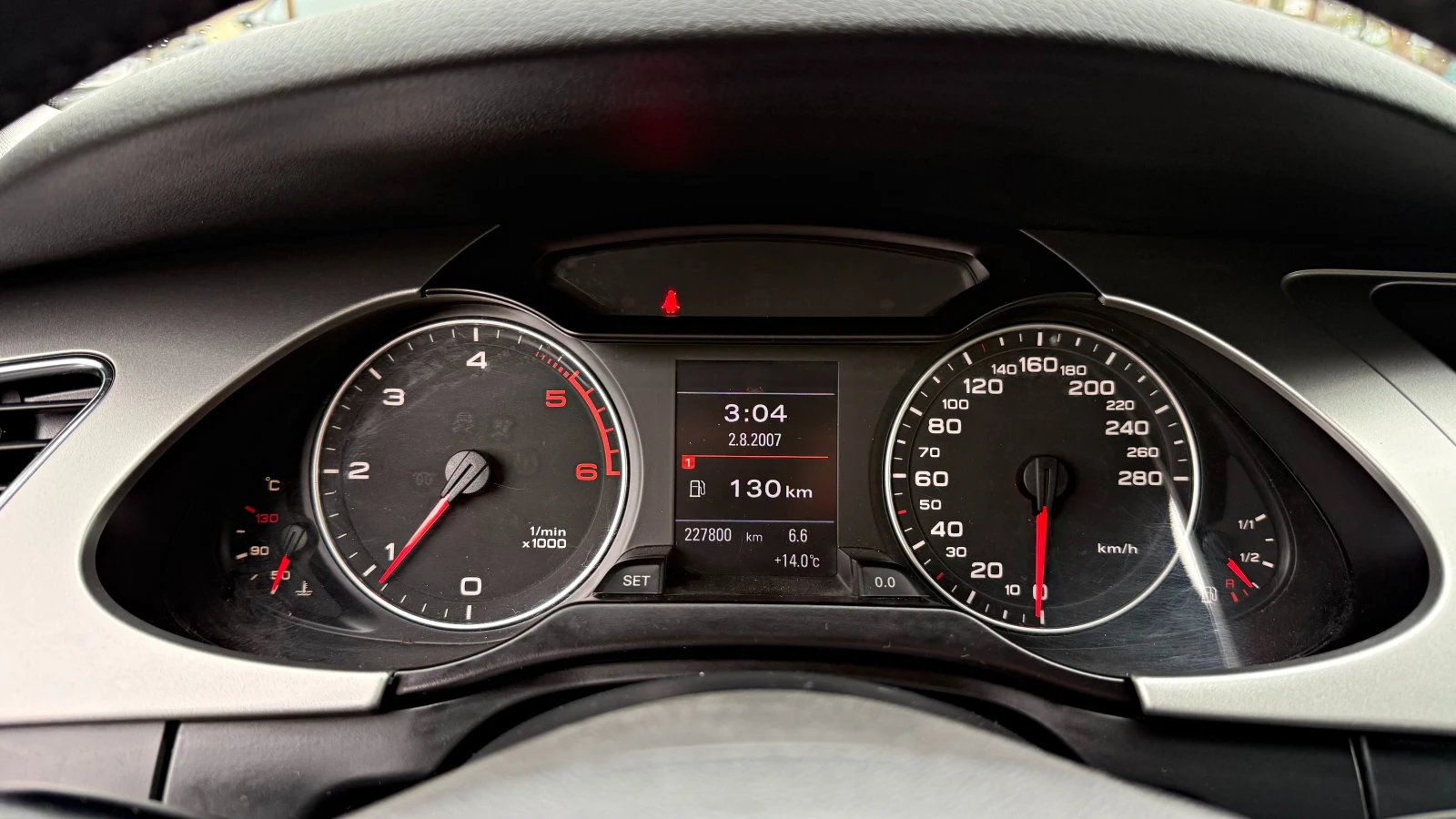 Audi A4 2.0TDI BIXENON, снимка 10 - Автомобили и джипове - 56483735