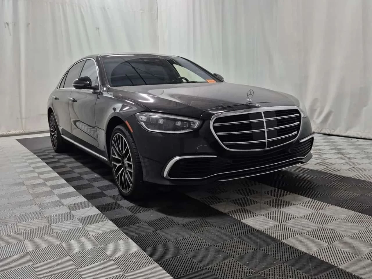 Mercedes-Benz S 580, снимка 2 - Автомобили и джипове - 56731900