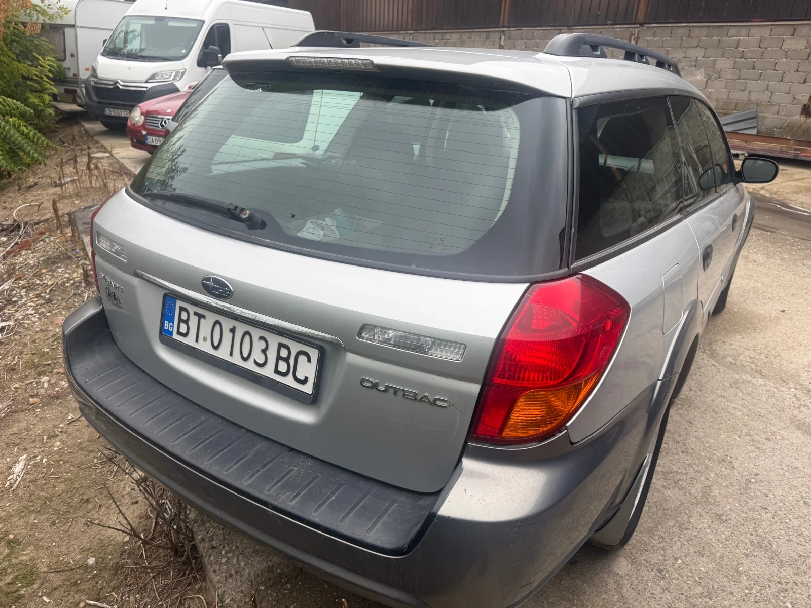 Subaru Outback, снимка 5 - Автомобили и джипове - 56741111