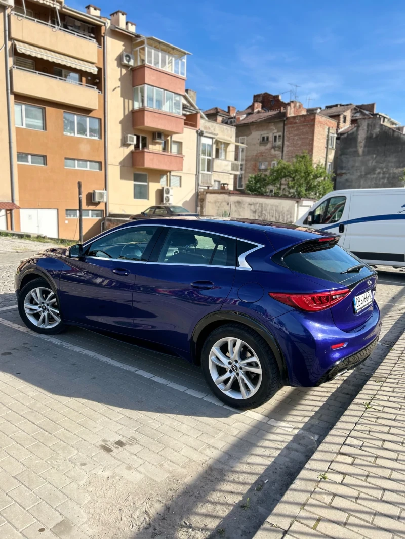 Infiniti Q30, снимка 3 - Автомобили и джипове - 53251049