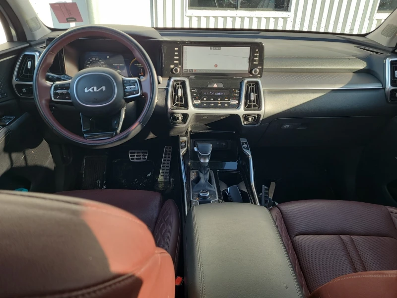 Kia Sorento 2.5L 4cyl AWD, снимка 17 - Автомобили и джипове - 53597257