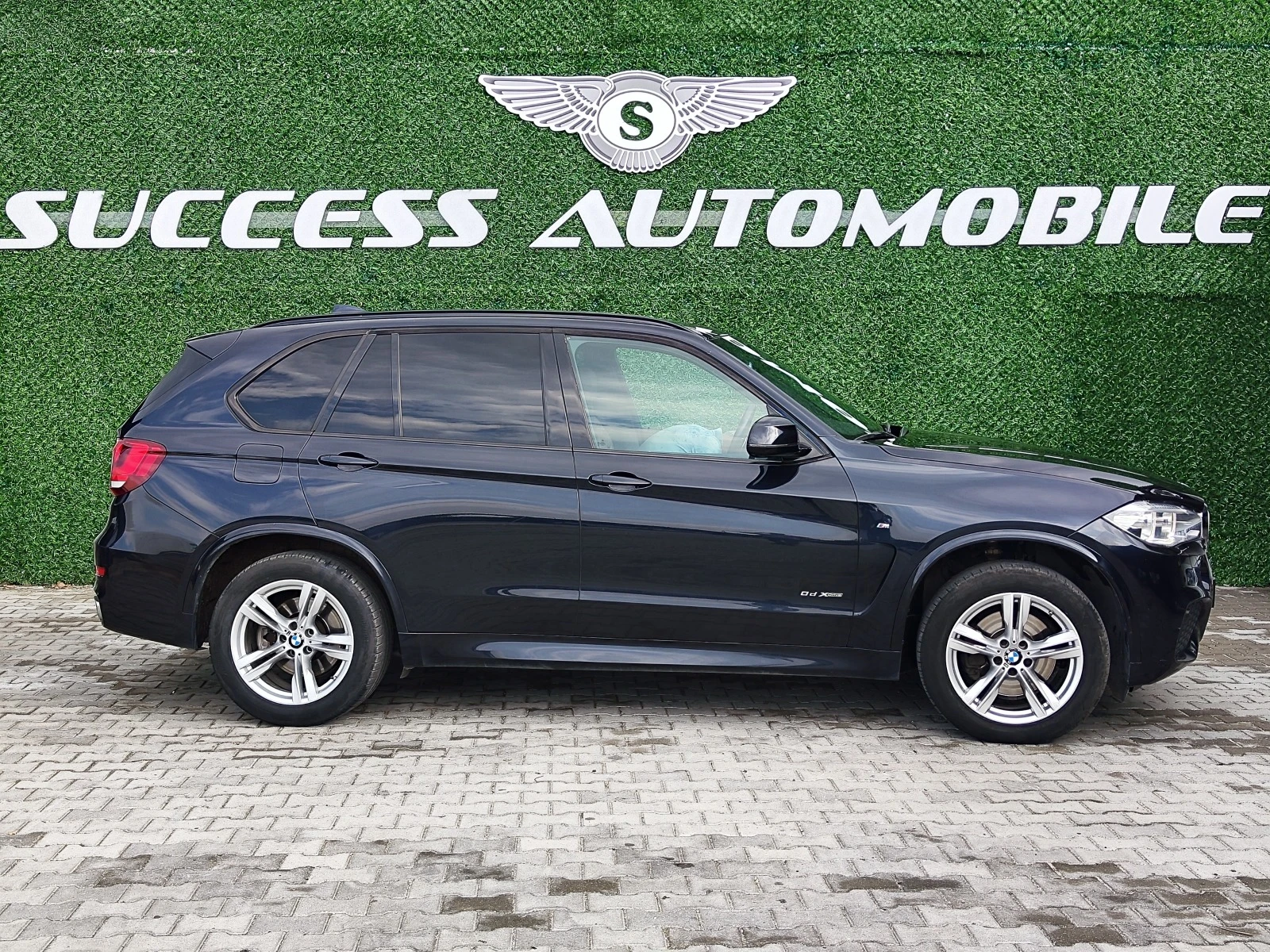 BMW X5 MPAK* RECARO* CAMERA* LEDD* LIZING - изображение 3