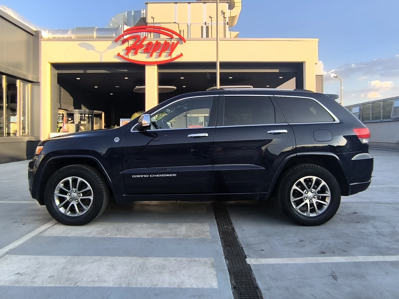 Jeep Grand cherokee Overland - изображение 8