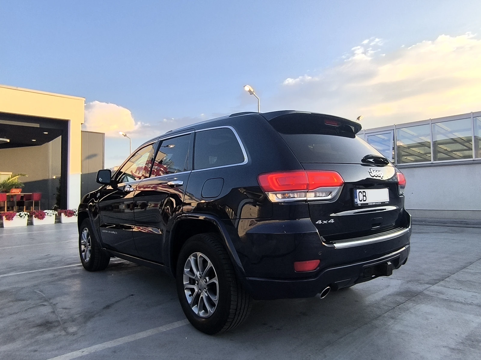 Jeep Grand cherokee Overland - изображение 7