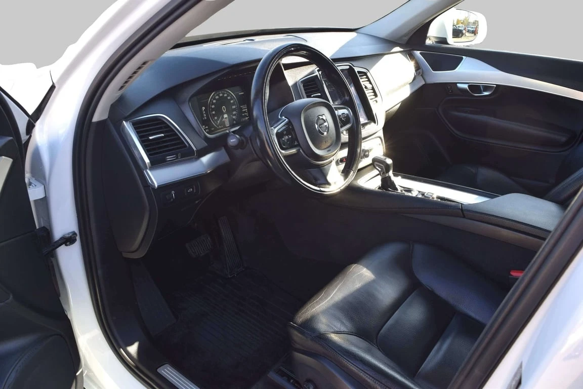 Volvo Xc90 * Momentum AWD Navi* CARFAX * ФИНАНСИРАНЕ - изображение 9