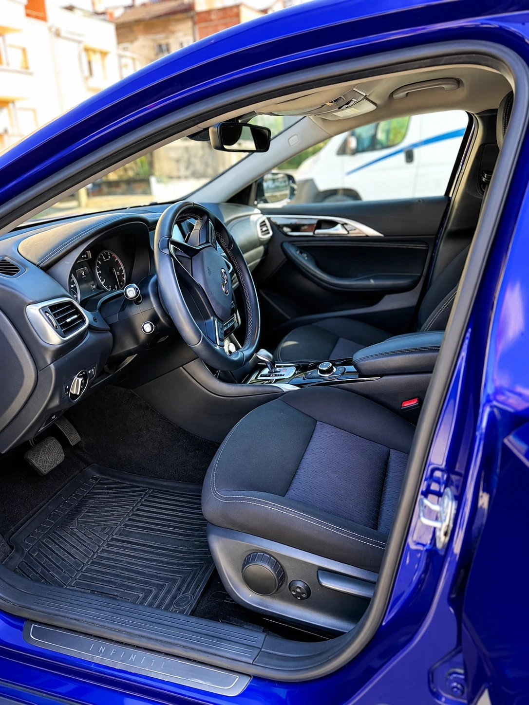Infiniti Q30 | Mobile.bg � ����������� 9