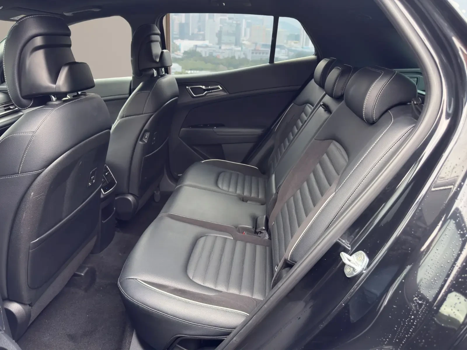 Kia Sportage 1.6T DCT AWD GT-Line Drive Pano AHK SHZ, снимка 8 - Автомобили и джипове - 53733736