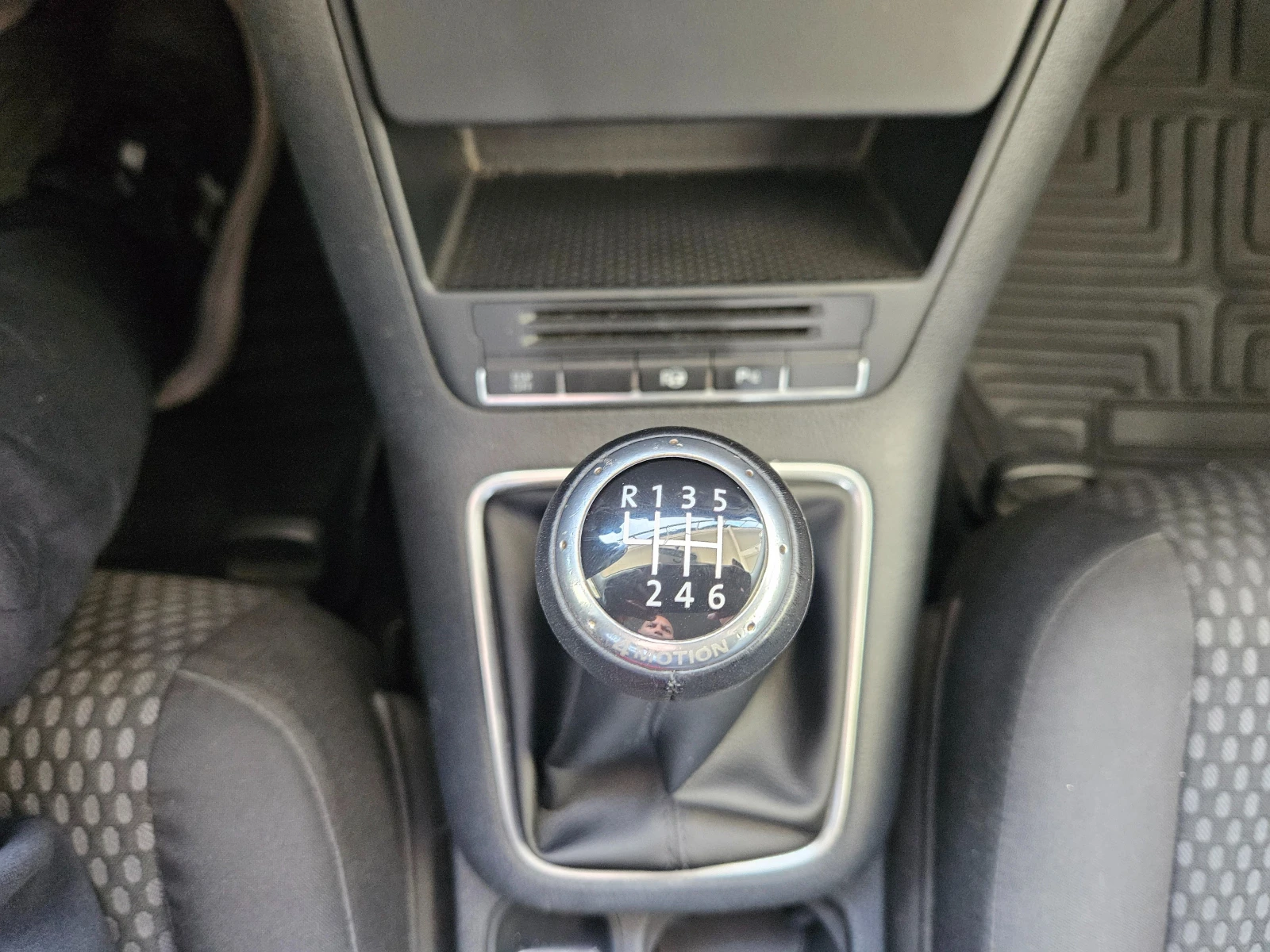 VW Tiguan Бензин газ 4?4, снимка 16 - Автомобили и джипове - 53787206