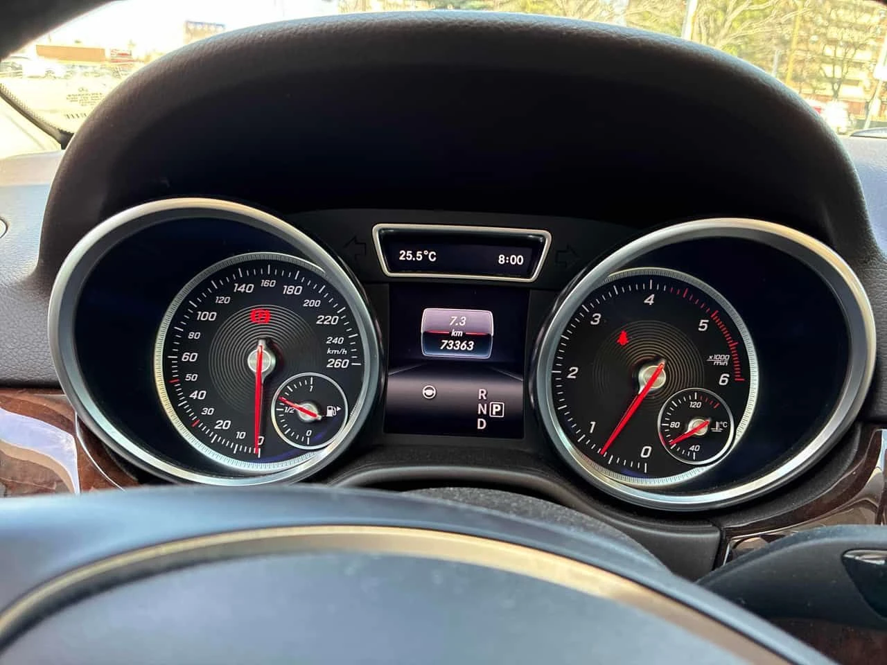 Mercedes-Benz GLE 350 d * CARFAX * 360 КАМЕРИ * ДИСТРОНИК, снимка 7 - Автомобили и джипове - 54307692