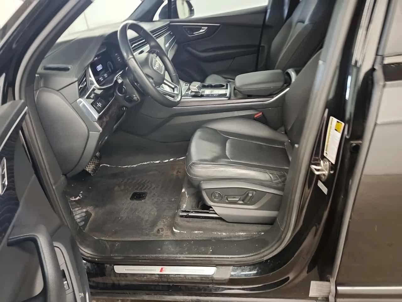 Audi Q7 * TECHNIK * ДИСТРОНИК * 360 КАМЕРА * 2 БРОЯ ГУМИ *, снимка 8 - Автомобили и джипове - 54367058