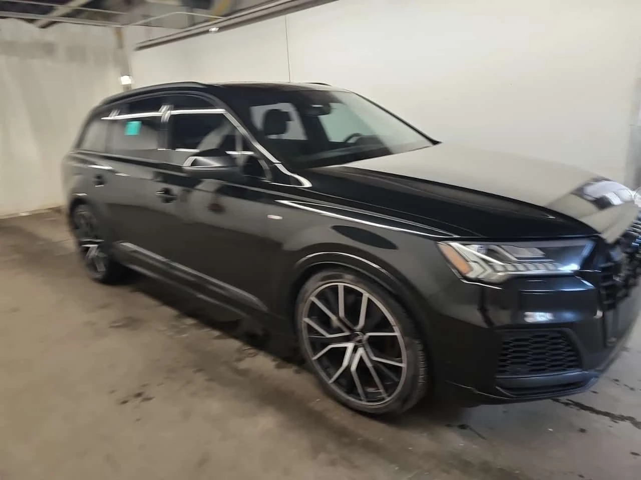 Audi Q7 * TECHNIK * ДИСТРОНИК * 360 КАМЕРА * 2 БРОЯ ГУМИ *, снимка 2 - Автомобили и джипове - 54367058
