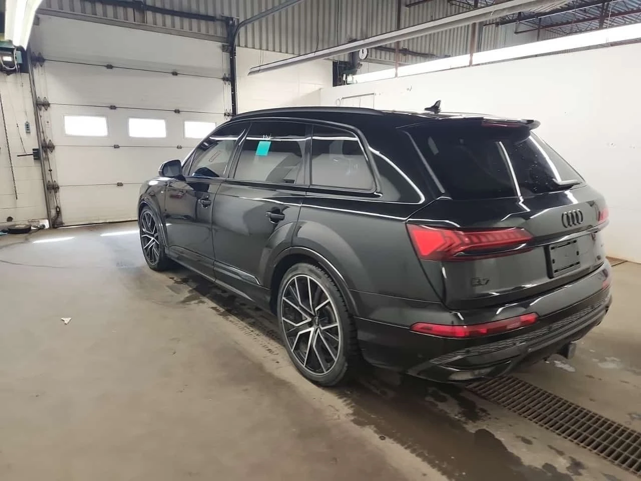 Audi Q7 * TECHNIK * ДИСТРОНИК * 360 КАМЕРА * 2 БРОЯ ГУМИ *, снимка 4 - Автомобили и джипове - 54367058