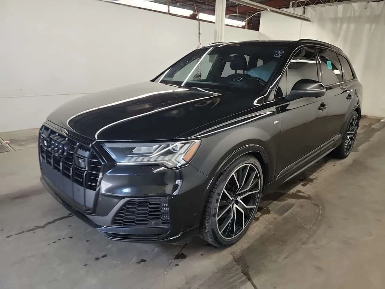 Audi Q7 * TECHNIK * ДИСТРОНИК * 360 КАМЕРА * 2 БРОЯ ГУМИ *