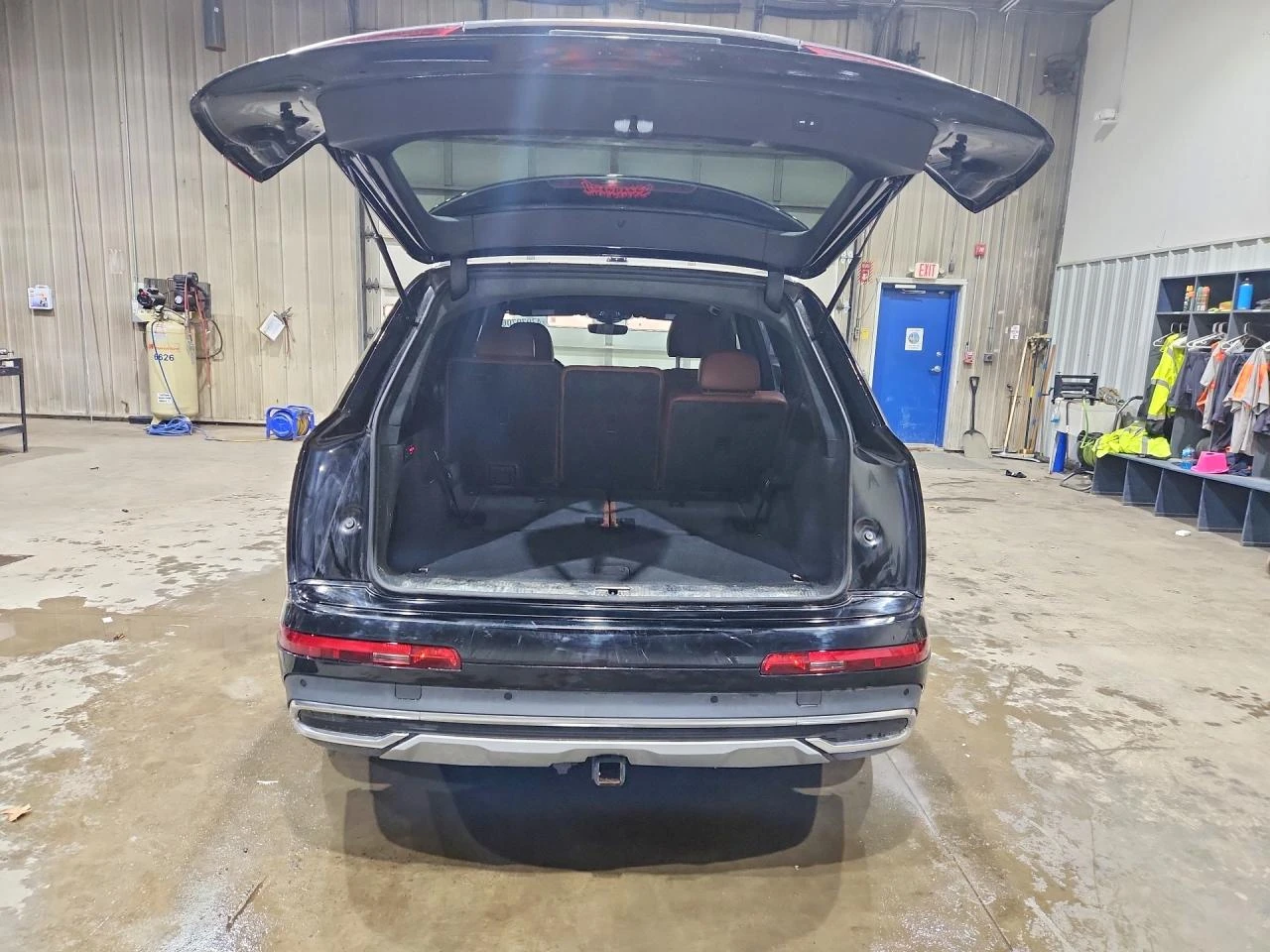Audi Q7 3.0l Prestige, снимка 6 - Автомобили и джипове - 54705931
