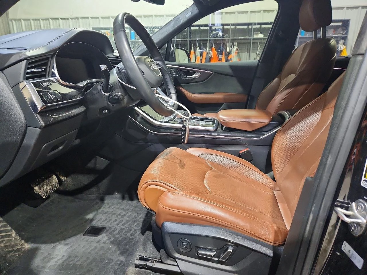Audi Q7 3.0l Prestige, снимка 7 - Автомобили и джипове - 54705931