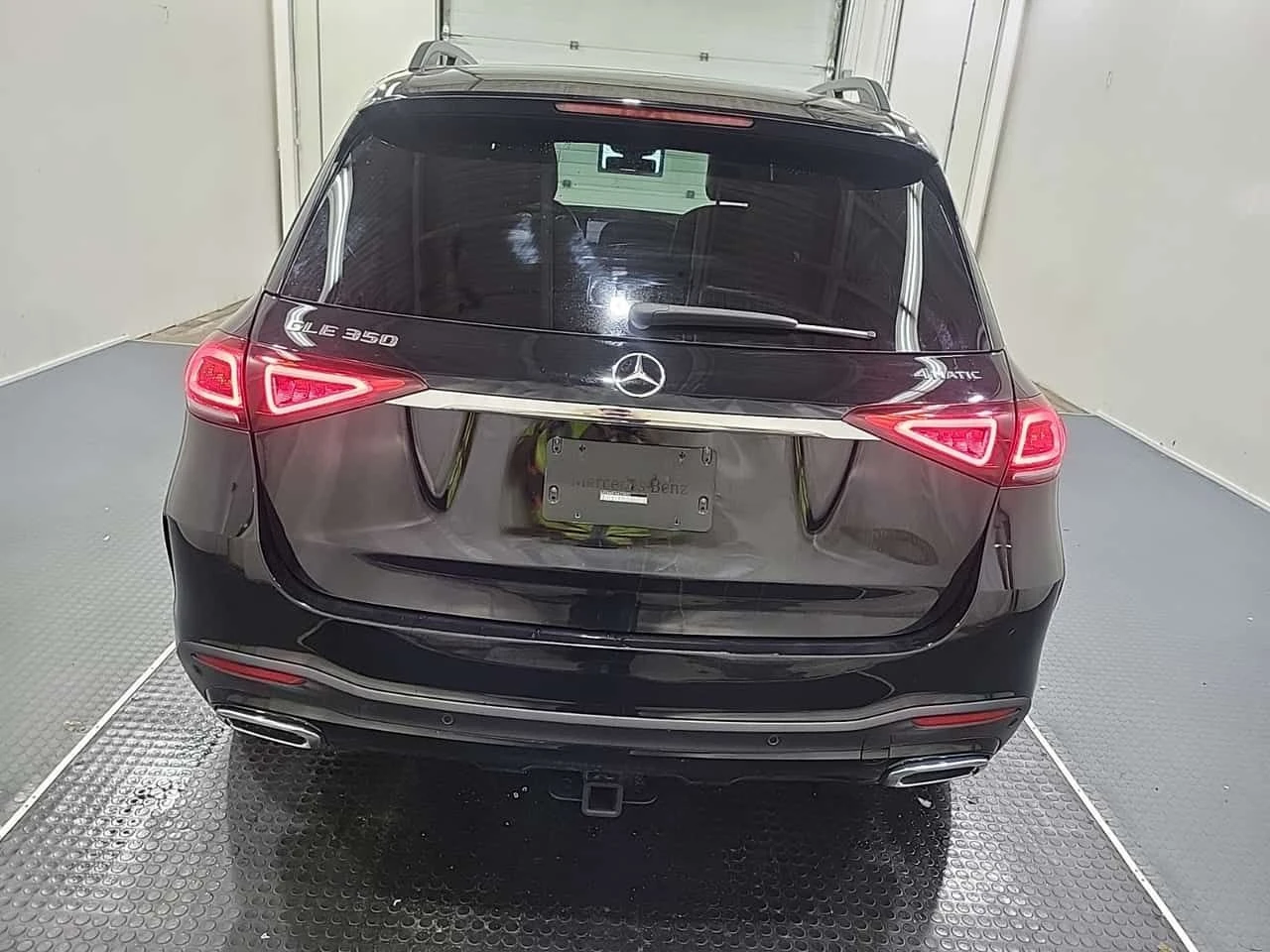Mercedes-Benz GLE * 350 * CARFAX * ЦЕНА ДО БГ, снимка 4 - Автомобили и джипове - 54728177