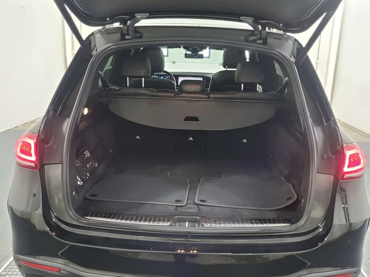 Mercedes-Benz GLE * 350 * CARFAX * ЦЕНА ДО БГ, снимка 15 - Автомобили и джипове - 54728177