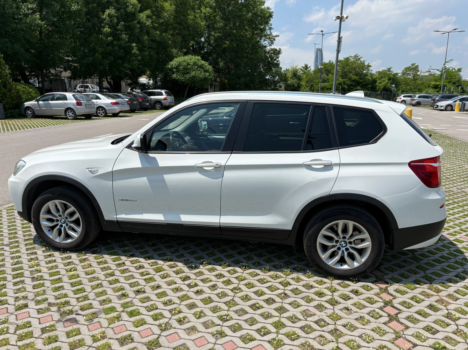BMW X3 2.0d/184h.p xDrive Кожа, сменена ангренажна верига, снимка 8 - Автомобили и джипове - 54803308