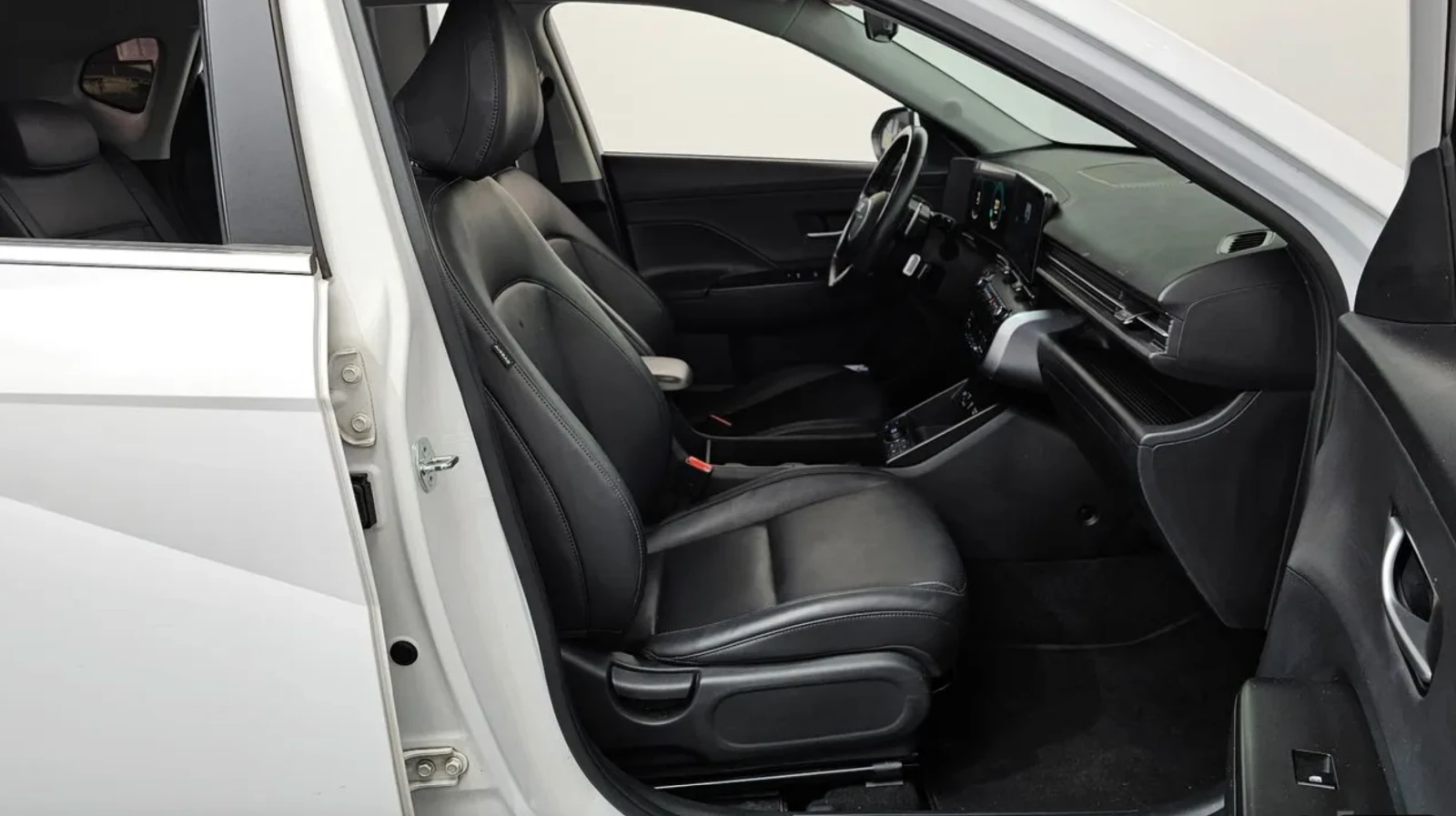 Hyundai Kona 1.6T* PREMIUM* КРАЙНА ЦЕНА* , снимка 8 - Автомобили и джипове - 54915801