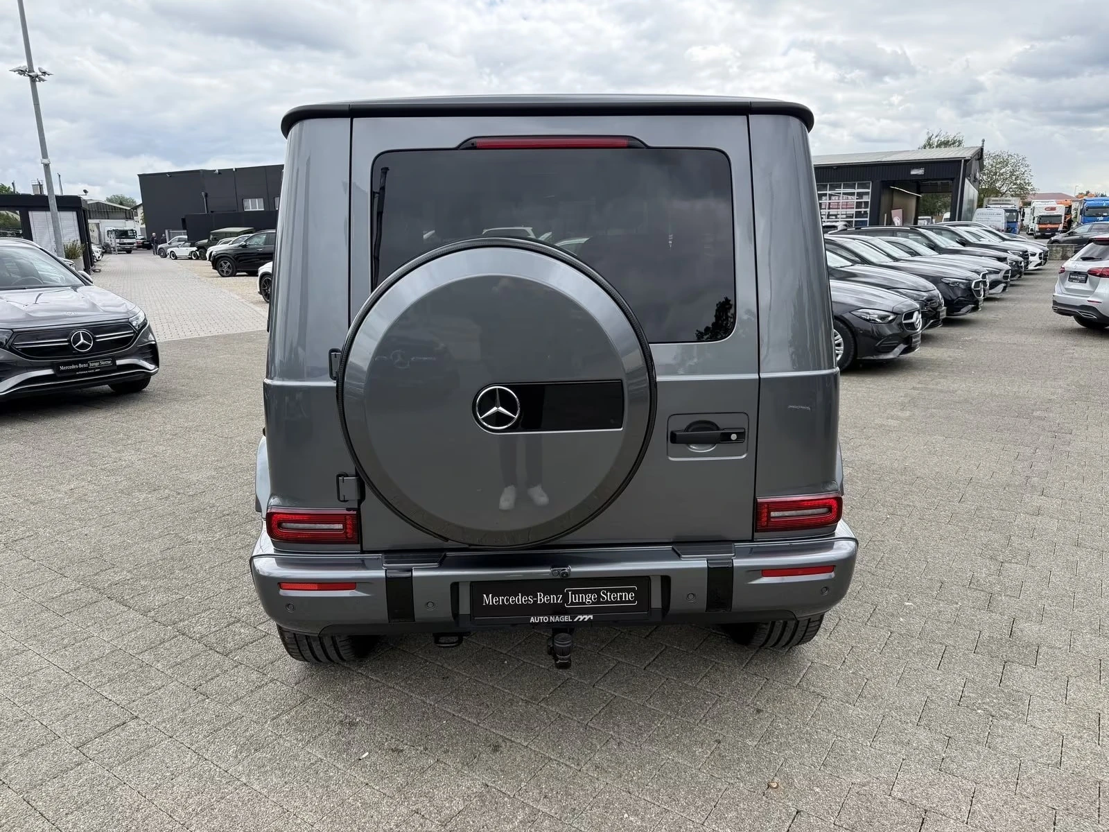 Mercedes-Benz G 450 450 d AMG* Exclusive* Night* DISTR* Burmester, снимка 6 - Автомобили и джипове - 54955442