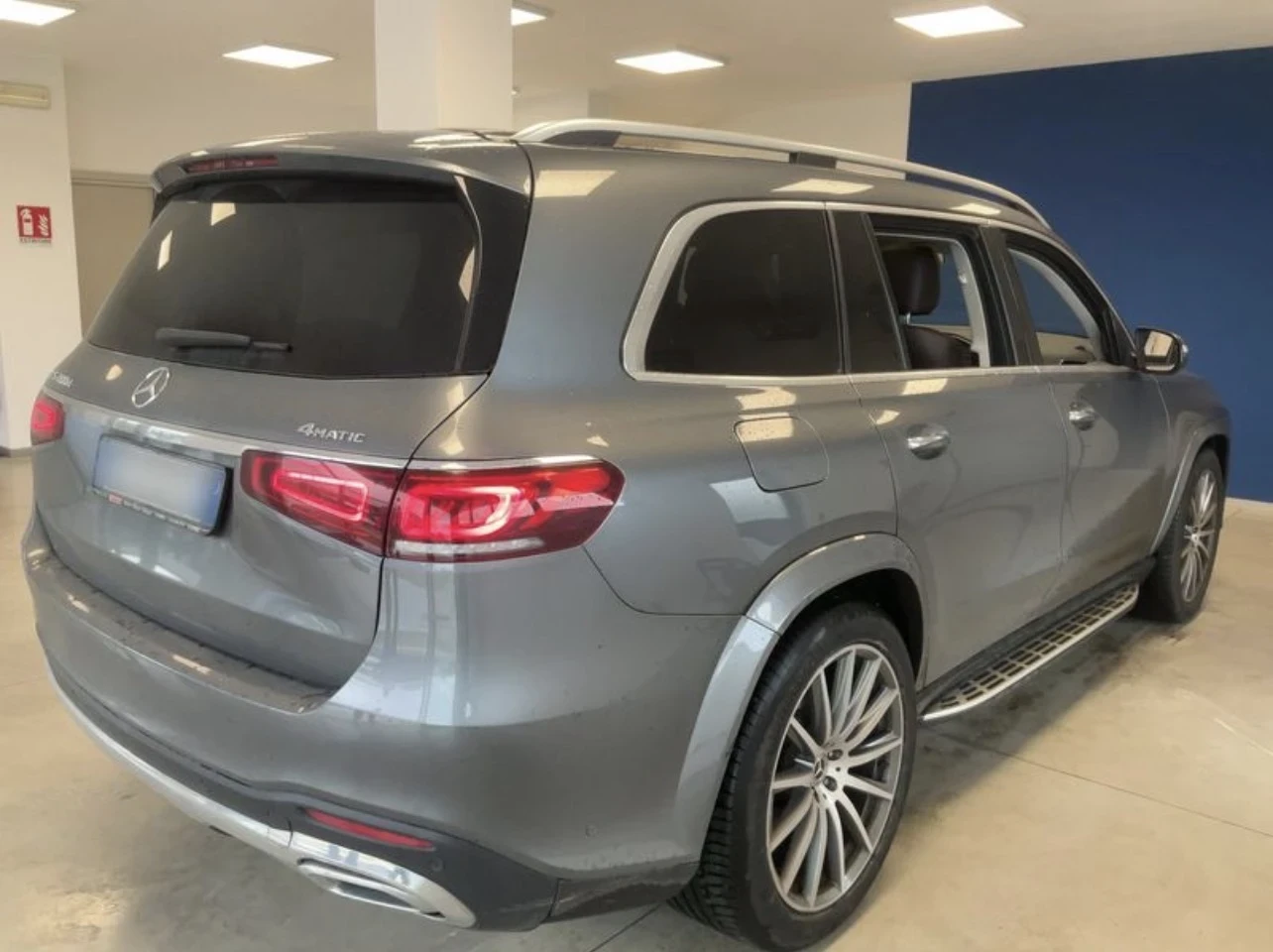 Mercedes-Benz GLS 400 GLS 400d 4Matic AMG Line, снимка 7 - Автомобили и джипове - 55219646