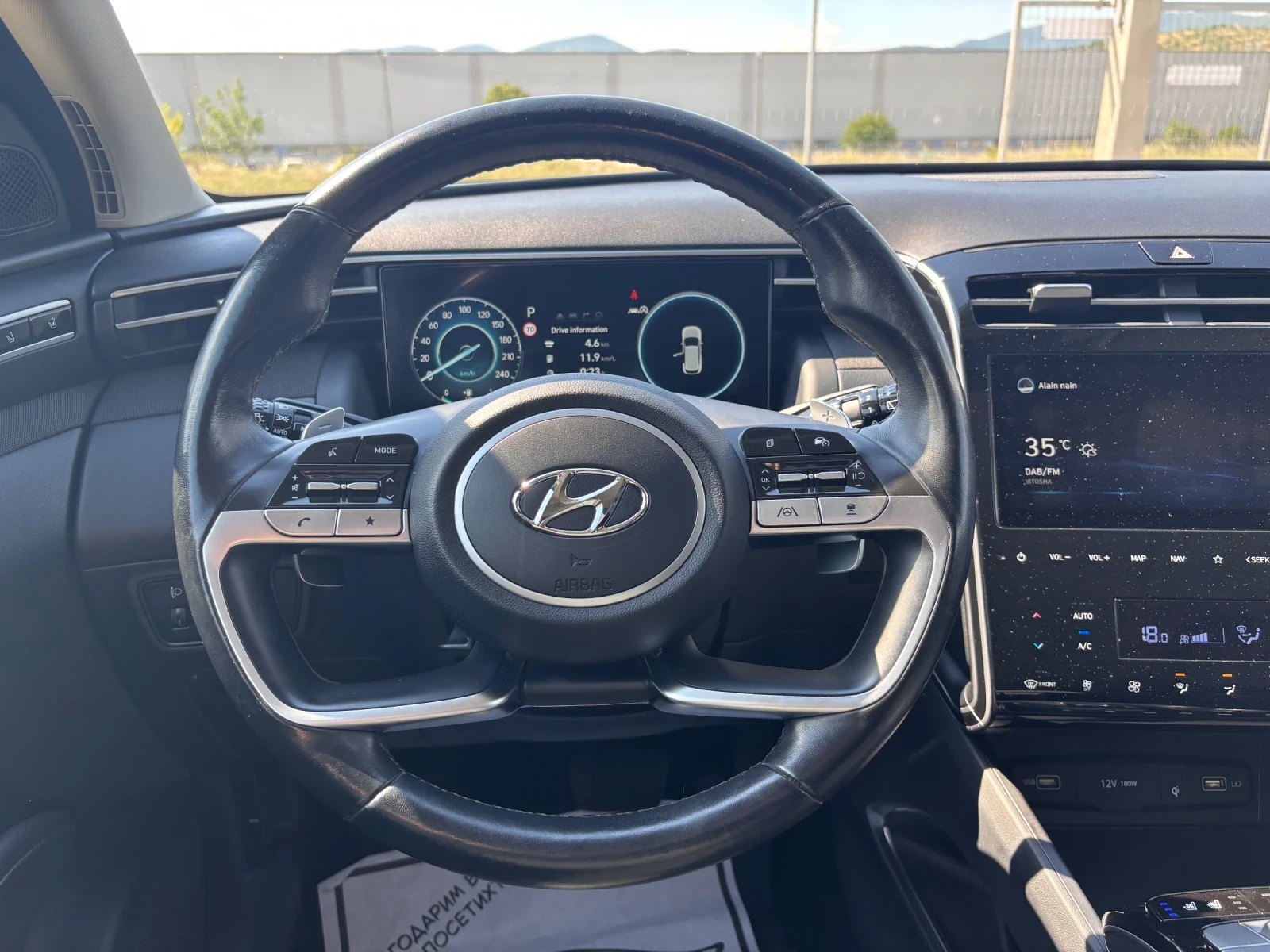 Hyundai Tucson 1.6, снимка 12 - Автомобили и джипове - 55229477