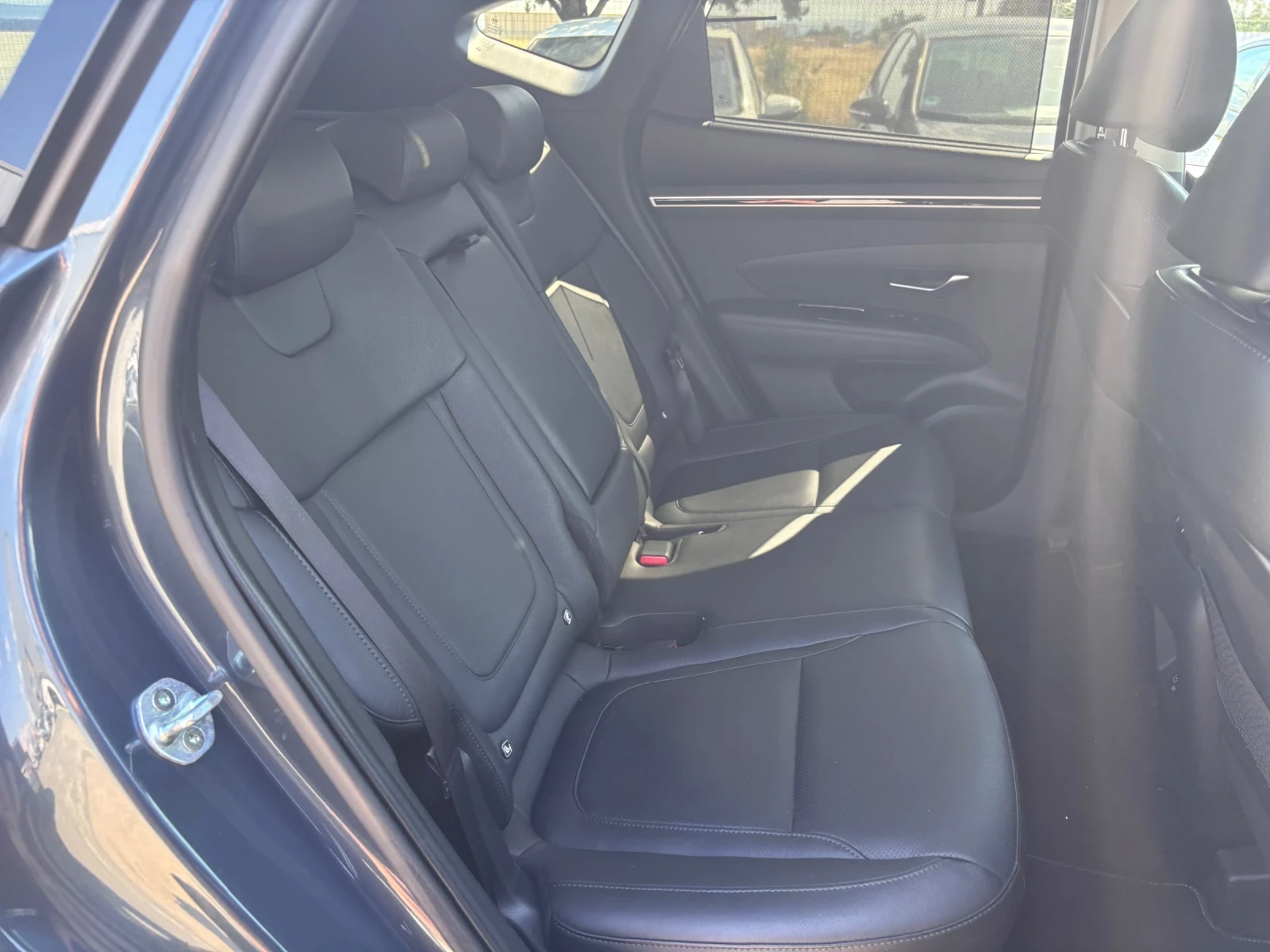Hyundai Tucson 1.6, снимка 6 - Автомобили и джипове - 55229477