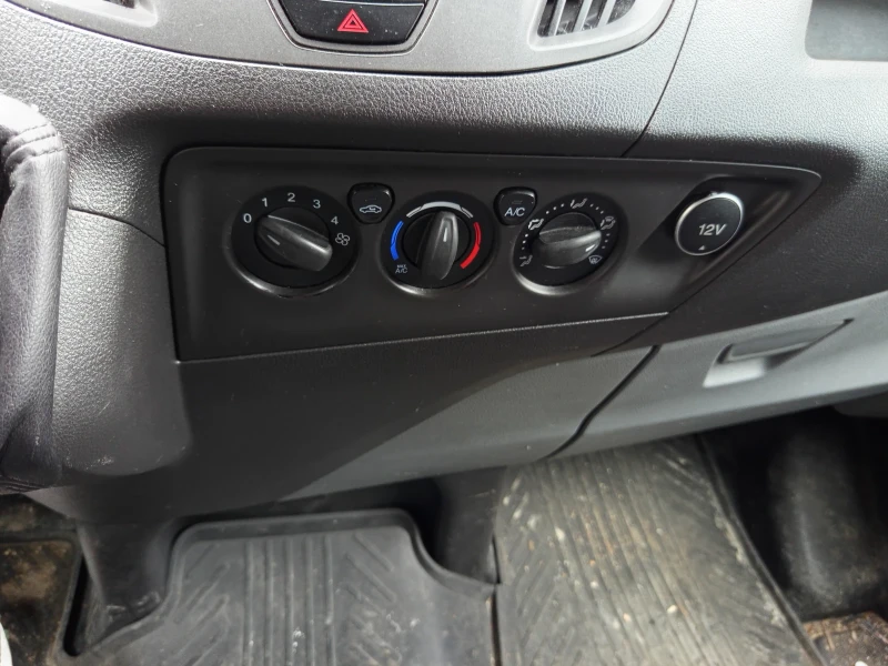 Ford Transit Custom Товарен , снимка 6 - Бусове и автобуси - 52051693